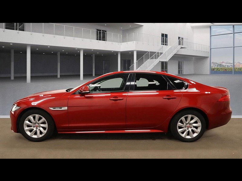 Jaguar XF 2.0d R-Sport Auto Euro 6 (s/s) 4dr 4dr Automatic 2025