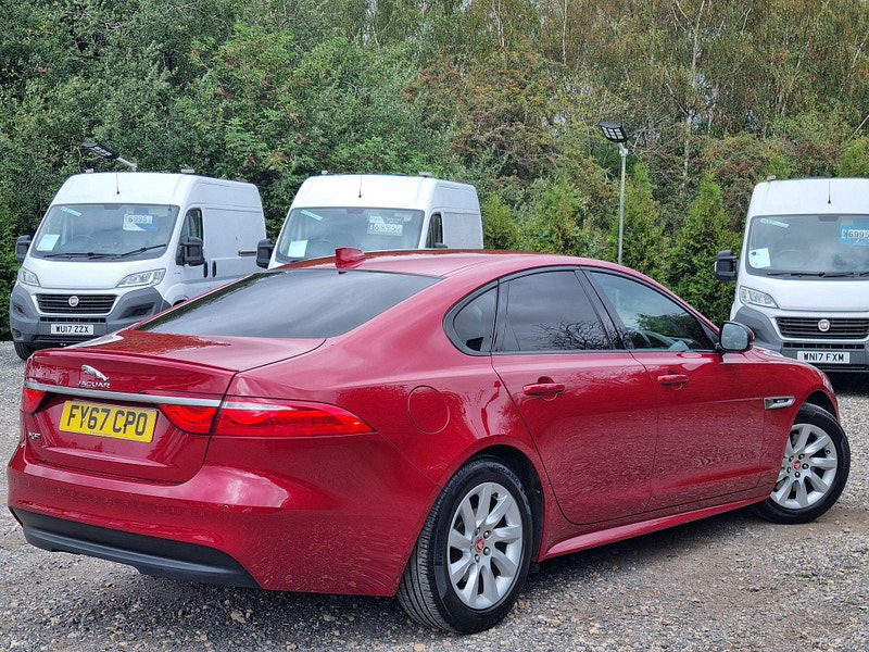 Jaguar XF 2.0d R-Sport Auto Euro 6 (s/s) 4dr 4dr Automatic 2025