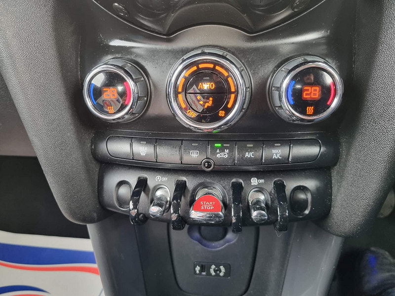 MINI Hatch 1.5 Cooper Euro 6 (s/s) 3dr 3dr Manual 2025