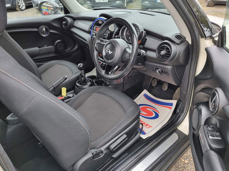MINI Hatch 1.5 Cooper Euro 6 (s/s) 3dr 3dr Manual 2025
