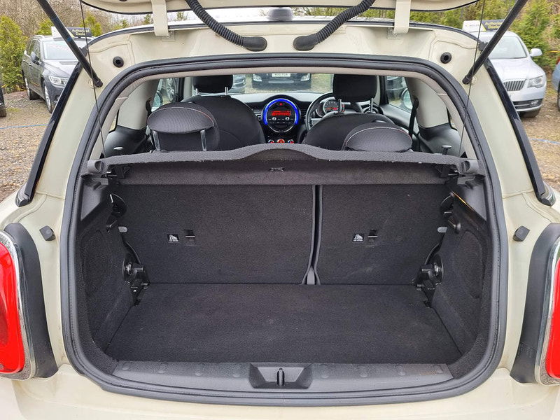 MINI Hatch 1.5 Cooper Euro 6 (s/s) 3dr 3dr Manual 2025