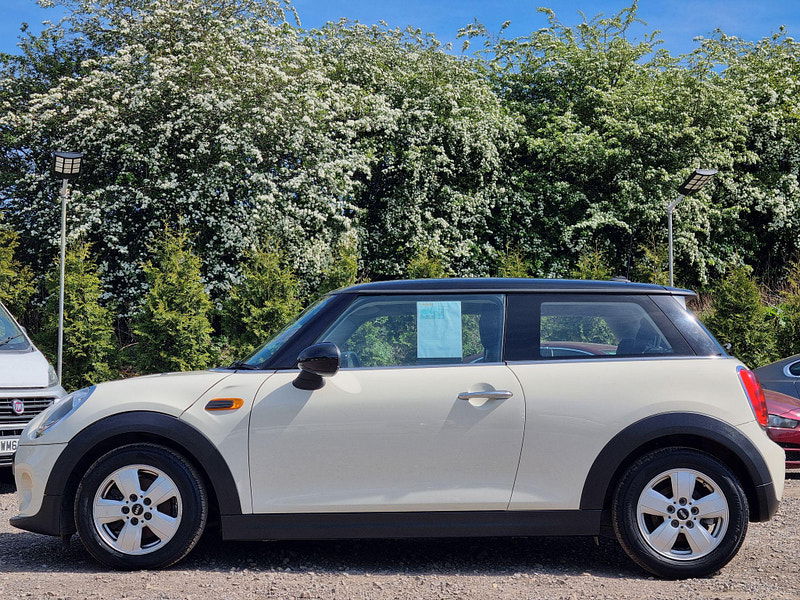 MINI Hatch 1.5 Cooper Euro 6 (s/s) 3dr 3dr Manual 2025