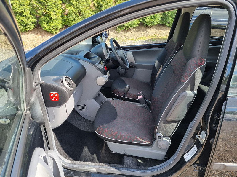 Peugeot 107 1.0 12V Verve Euro 4 5dr 5dr Manual 2025