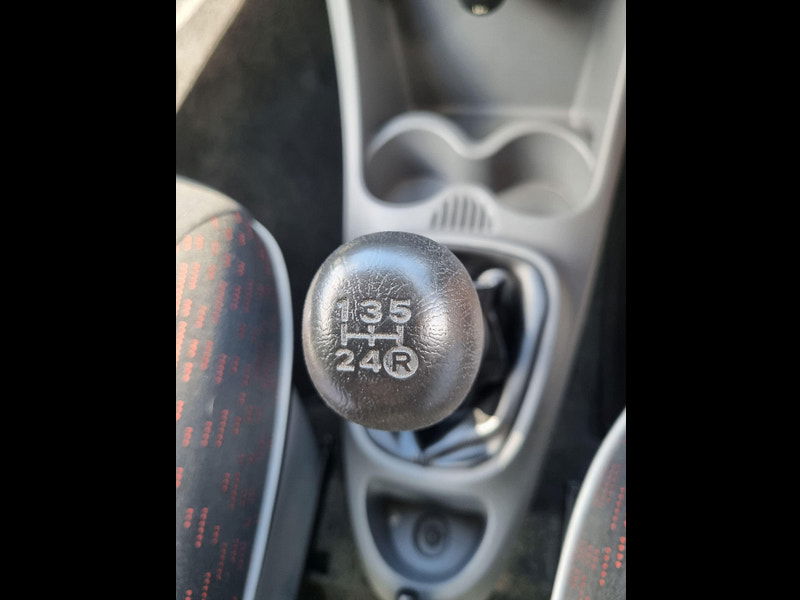 Peugeot 107 1.0 12V Verve Euro 4 5dr 5dr Manual 2025