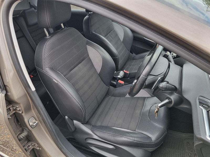 Peugeot 2008 1.2 PureTech Allure ETG Euro 6 (s/s) 5dr 5dr Automatic 2025