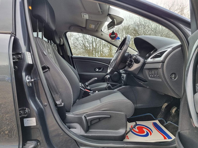 Renault Megane 1.5 dCi ENERGY Dynamique TomTom Sport Tourer Euro 5 (s/s) 5dr 5dr Manual 2025