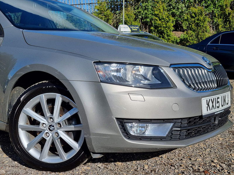 Skoda Octavia 2.0 TDI Elegance DSG Euro 5 (s/s) 5dr 5dr Automatic 2025