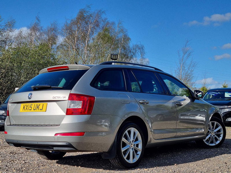Skoda Octavia 2.0 TDI Elegance DSG Euro 5 (s/s) 5dr 5dr Automatic 2025