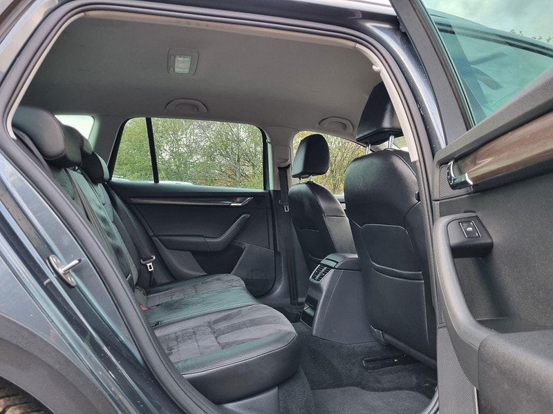 Skoda Octavia 2.0 TDI Scout DSG 4WD Euro 6 (s/s) 5dr 5dr Automatic 2025