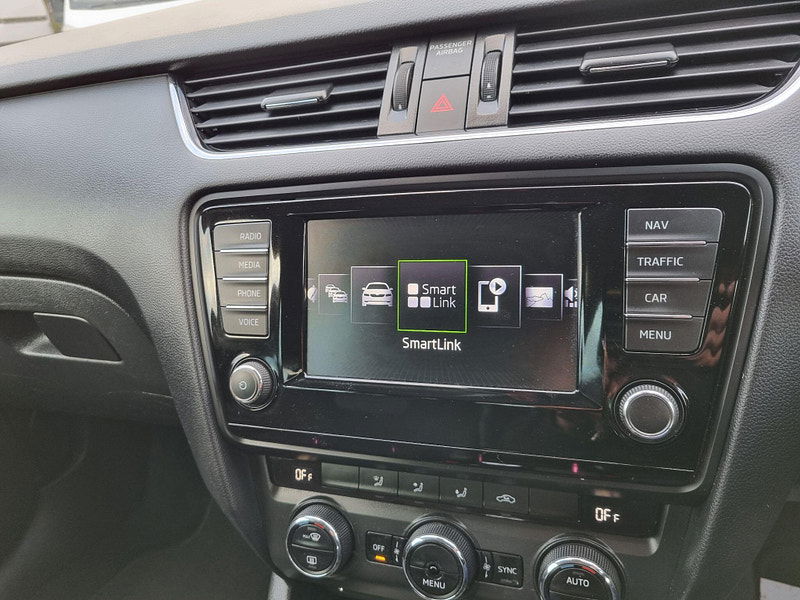 Skoda Octavia 2.0 TDI Scout DSG 4WD Euro 6 (s/s) 5dr 5dr Automatic 2025