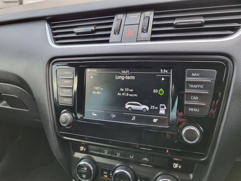 Skoda Octavia 2.0 TDI Scout DSG 4WD Euro 6 (s/s) 5dr 5dr Automatic 2025