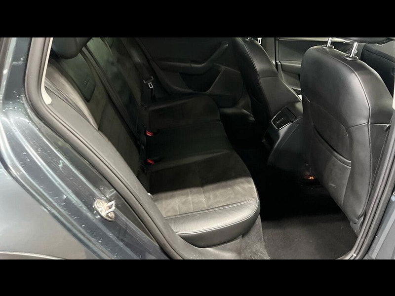 Skoda Octavia 2.0 TDI Scout DSG 4WD Euro 6 (s/s) 5dr 5dr Automatic 2025