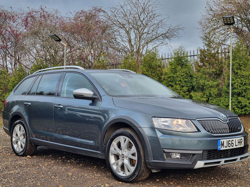 Skoda Octavia 2.0 TDI Scout DSG 4WD Euro 6 (s/s) 5dr 5dr Automatic 2025