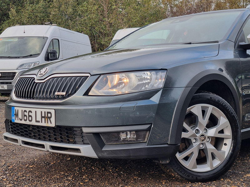 Skoda Octavia 2.0 TDI Scout DSG 4WD Euro 6 (s/s) 5dr 5dr Automatic 2025