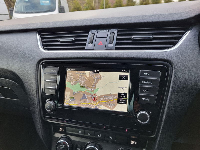 Skoda Octavia 2.0 TDI Scout DSG 4WD Euro 6 (s/s) 5dr 5dr Automatic 2025