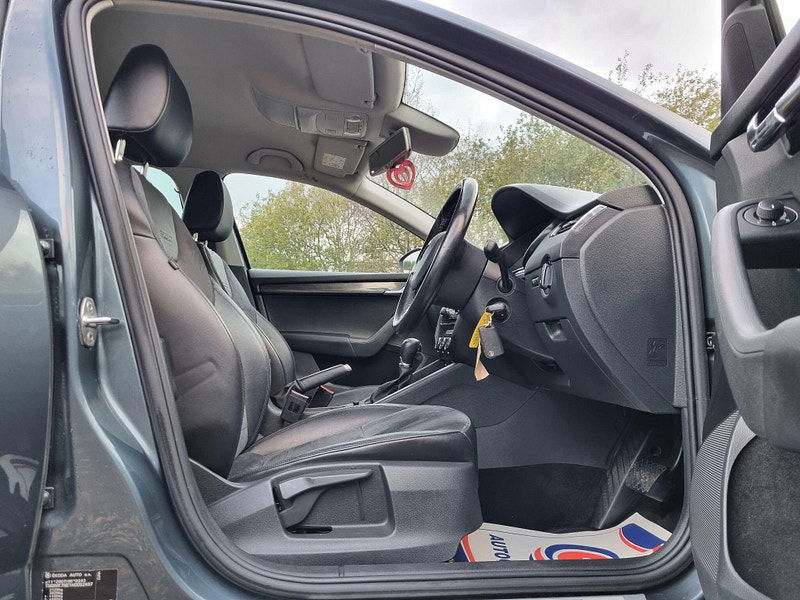 Skoda Octavia 2.0 TDI Scout DSG 4WD Euro 6 (s/s) 5dr 5dr Automatic 2025