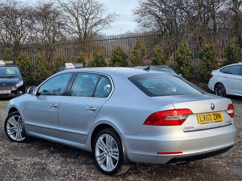 Skoda Superb 2.0 TDI Elegance DSG Euro 5 (s/s) 5dr 5dr Automatic 2024