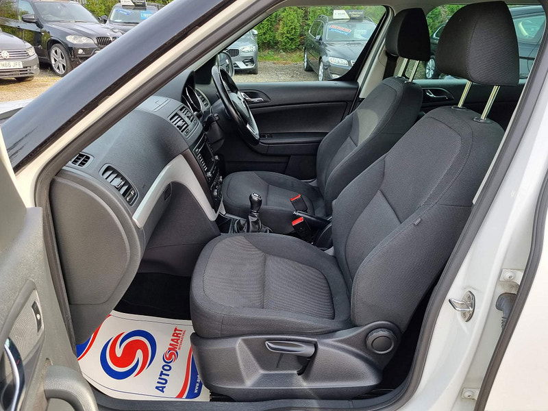 Skoda Yeti 2.0 TDI SE Outdoor 4WD Euro 5 5dr 5dr Manual 2025