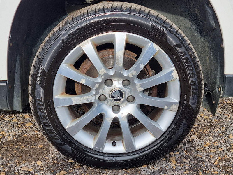 Skoda Yeti 2.0 TDI SE Outdoor 4WD Euro 5 5dr 5dr Manual 2025