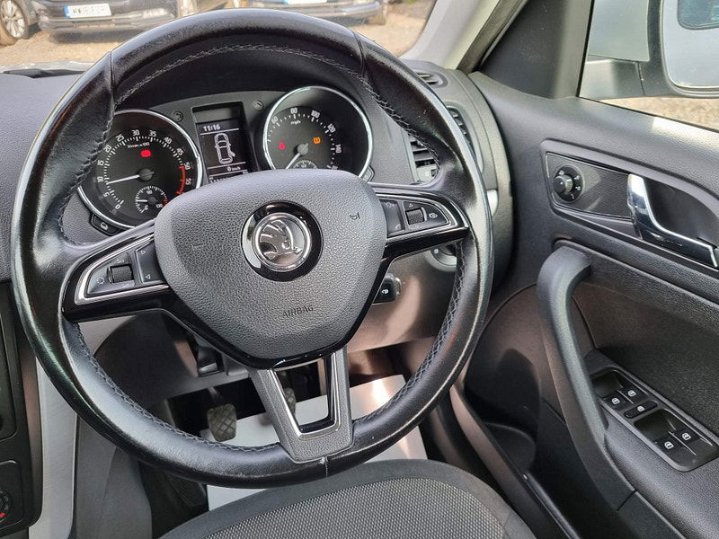 Skoda Yeti 2.0 TDI SE Outdoor 4WD Euro 5 5dr 5dr Manual 2025