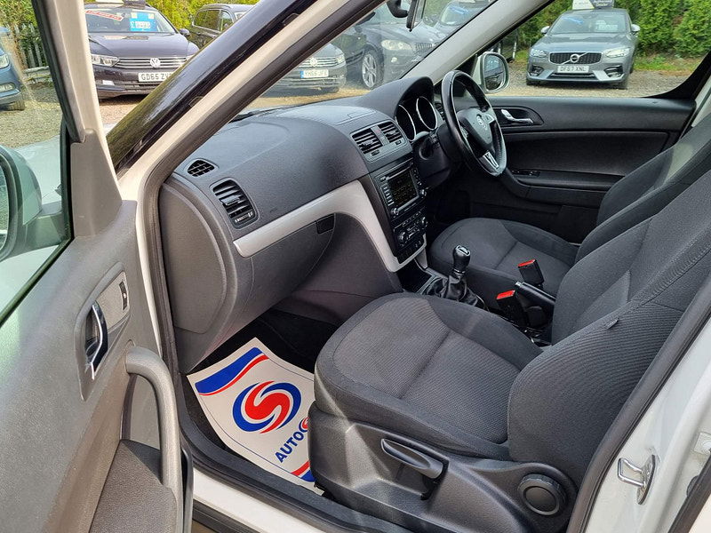 Skoda Yeti 2.0 TDI SE Outdoor 4WD Euro 5 5dr 5dr Manual 2025