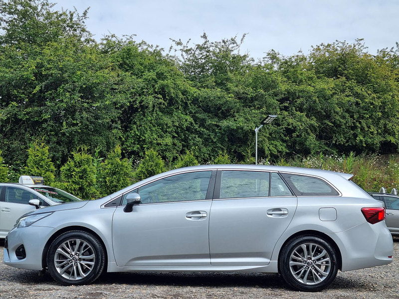 Toyota Avensis 2.0 D-4D Business Edition Touring Sports Euro 6 (s/s) 5dr 5dr Manual 2024