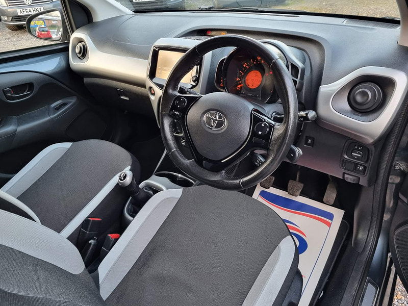 Toyota Aygo 1.0 VVT-i x-play Euro 5 5dr Euro 5 5dr Manual 2025
