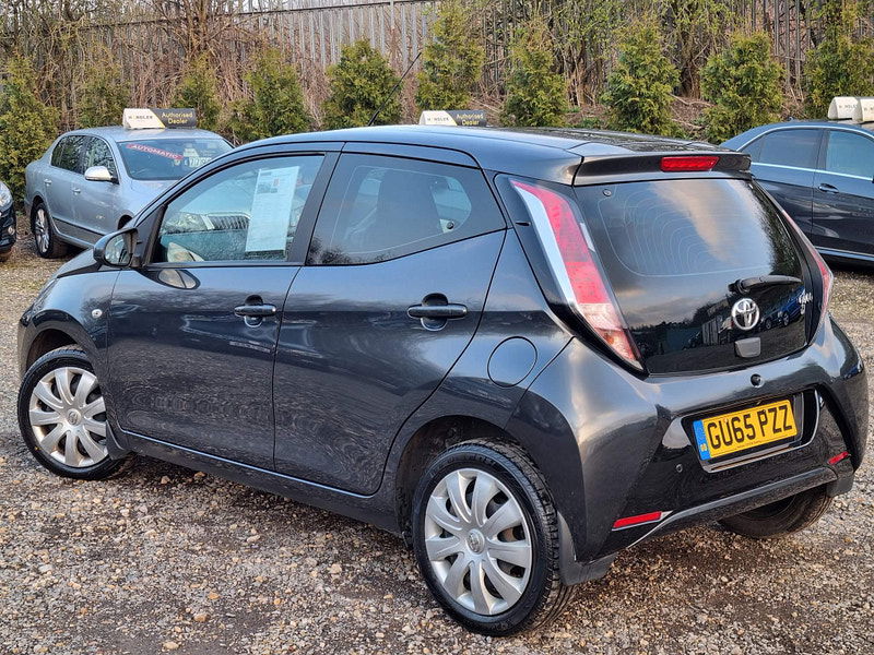 Toyota Aygo 1.0 VVT-i x-play Euro 5 5dr Euro 5 5dr Manual 2025