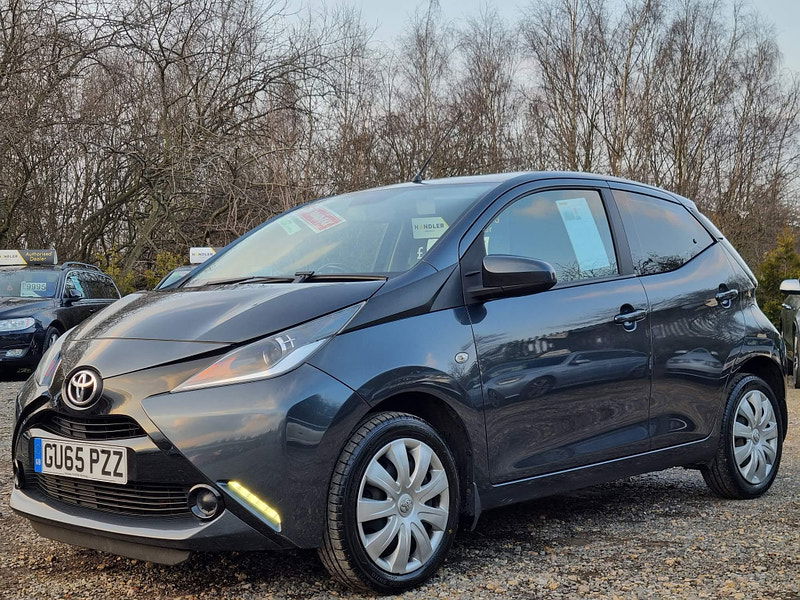 Toyota Aygo 1.0 VVT-i x-play Euro 5 5dr Euro 5 5dr Manual 2025