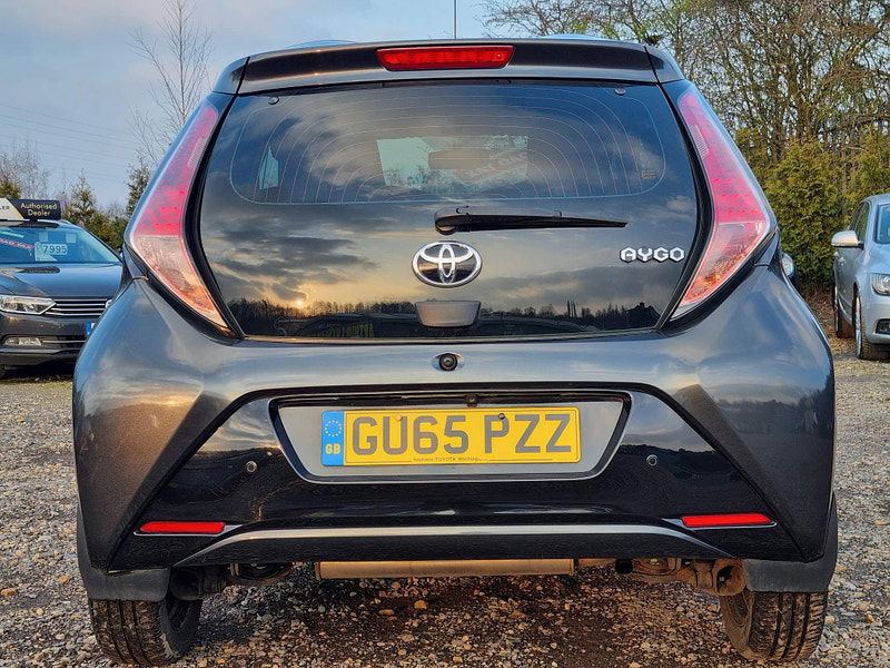 Toyota Aygo 1.0 VVT-i x-play Euro 5 5dr Euro 5 5dr Manual 2025