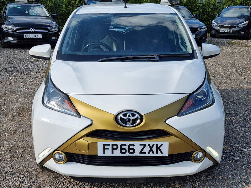 Toyota Aygo 1.0 VVT-i x-pression Euro 6 5dr 5dr Manual 2024