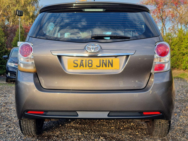 Toyota Verso 1.6 V-Matic Icon Euro 6 5dr (7 Seat) 5dr Manual 2025