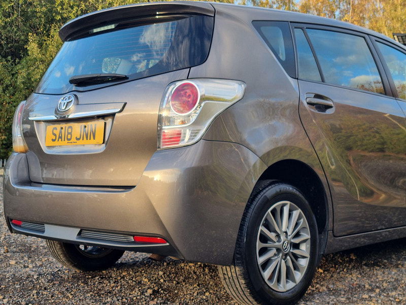 Toyota Verso 1.6 V-Matic Icon Euro 6 5dr (7 Seat) 5dr Manual 2025