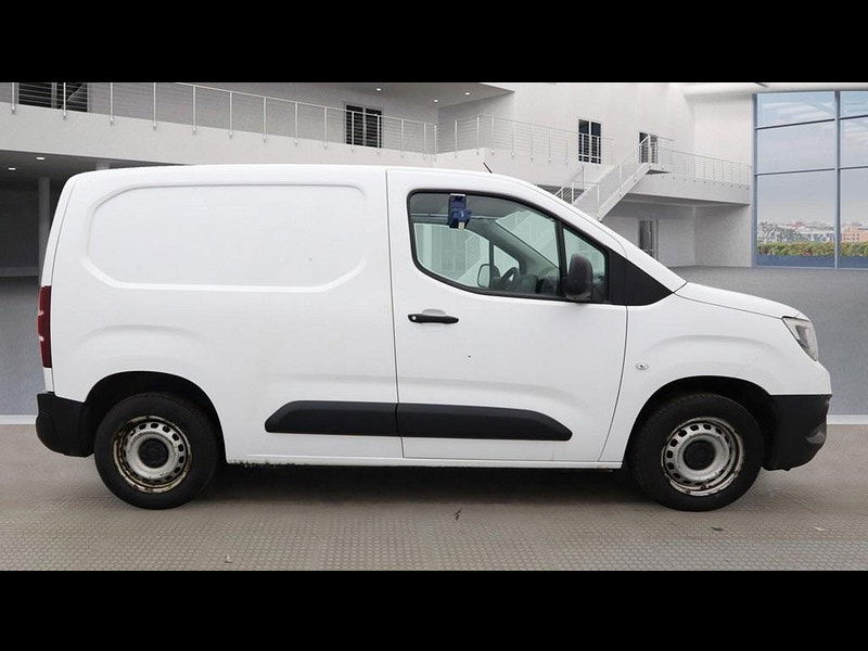 Vauxhall Combo 1.5 Turbo D 2000 Edition L1 H1 Euro 6 (s/s) 4dr 4dr Manual 2025