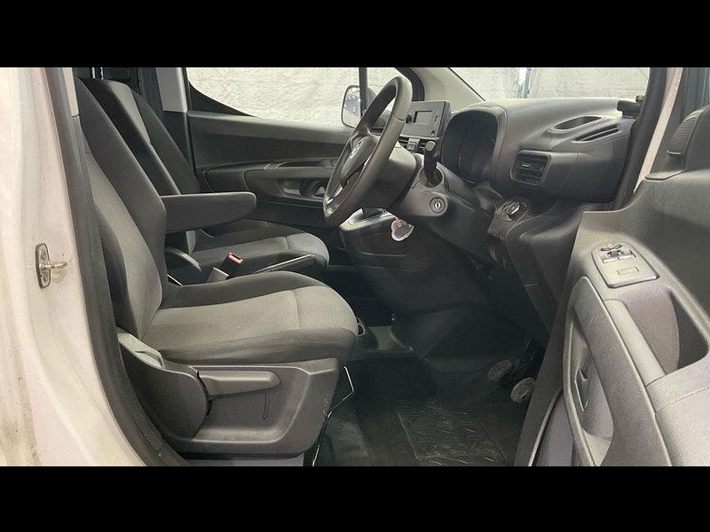 Vauxhall Combo 1.5 Turbo D 2000 Edition L1 H1 Euro 6 (s/s) 4dr 4dr Manual 2025