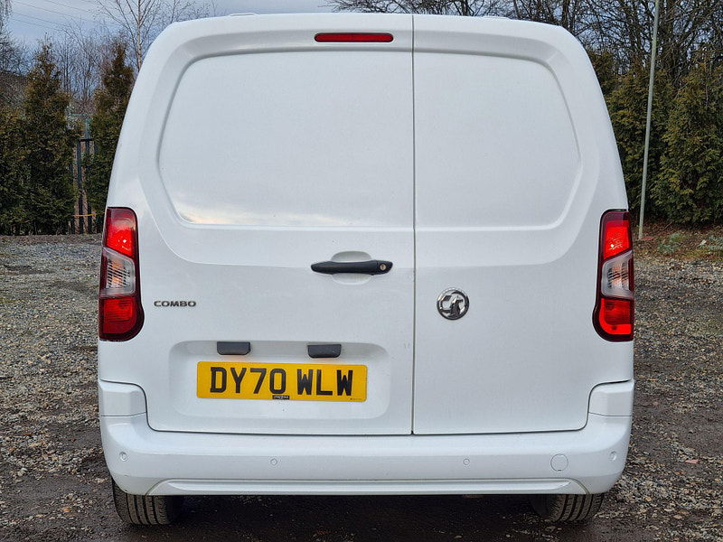 Vauxhall Combo 1.5 Turbo D 2300 Sportive L2 H1 Euro 6 (s/s) 4dr 4dr Manual 2025