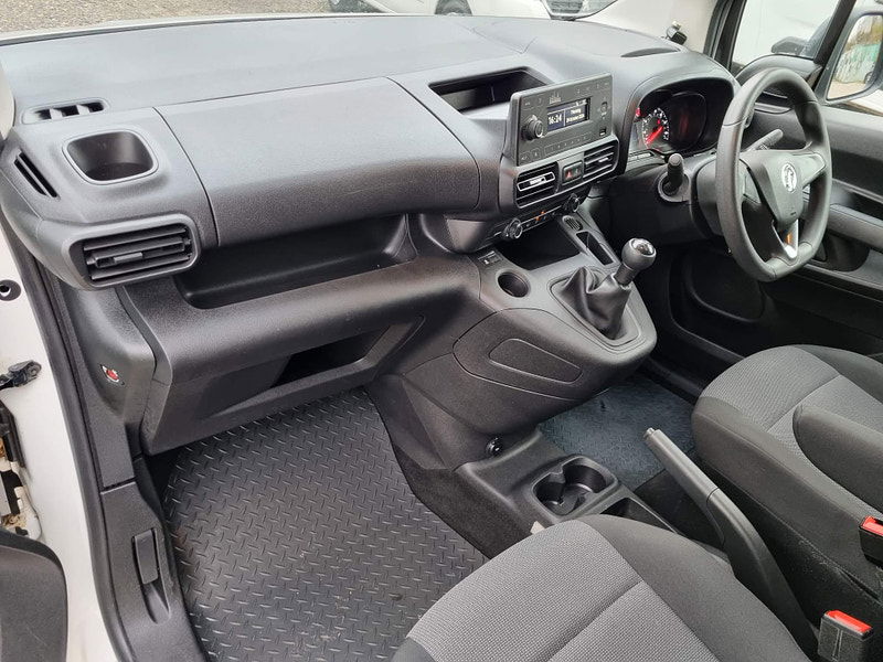 Vauxhall Combo 1.6 Turbo D 2300 Edition L2 Euro 6 (s/s) 6dr 6dr Manual 2024