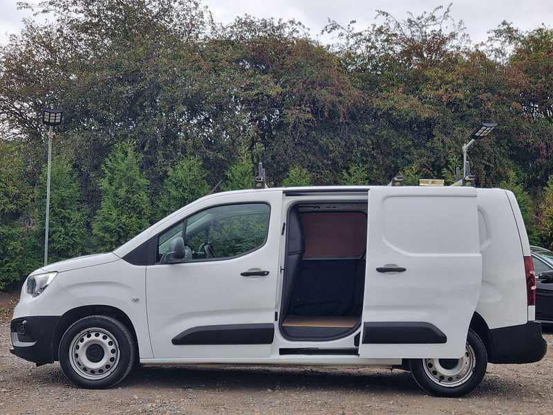 Vauxhall Combo 1.6 Turbo D 2300 Edition L2 H1 Euro 6 (s/s) 6dr 6dr Manual 2025