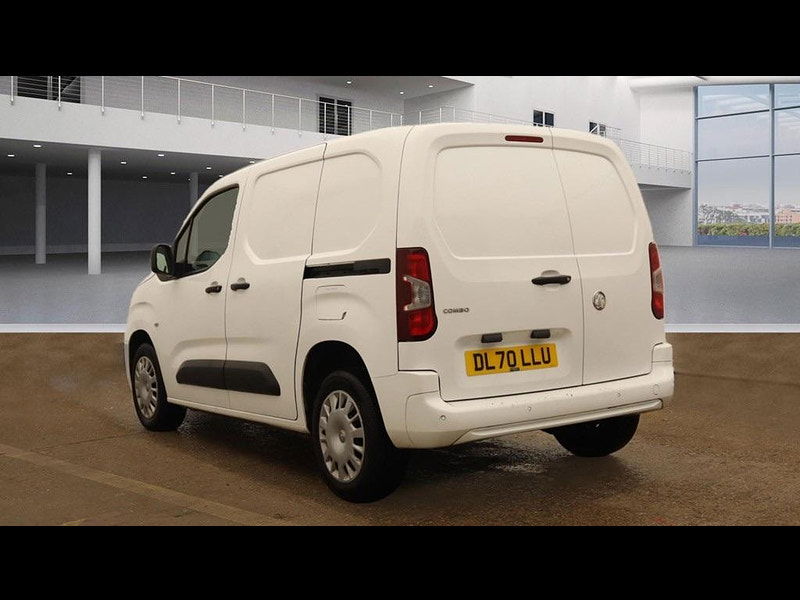 Vauxhall Combo 1.6 Turbo D 2300 Sportive L1 H1 Euro 6 (s/s) 4dr 4dr Manual 2025