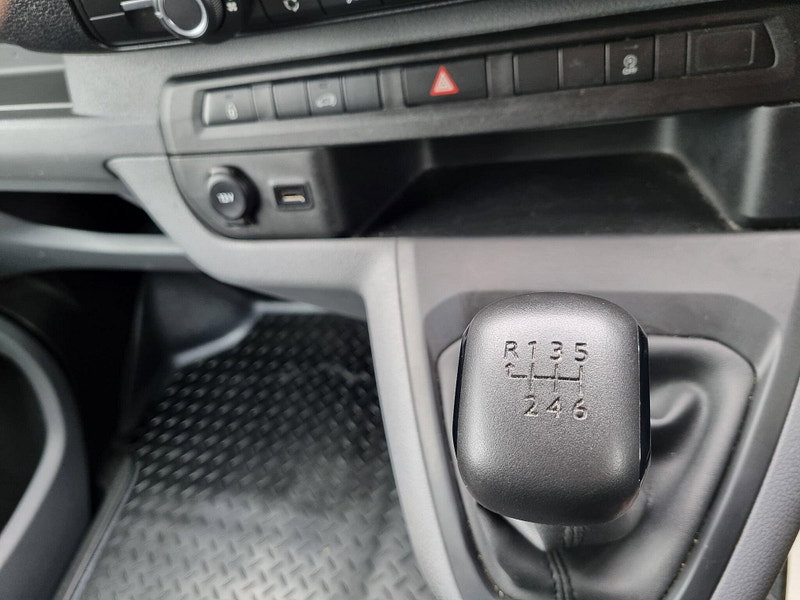 Vauxhall Vivaro 1.5 Turbo D 2900 Edition L2 H1 Euro 6 (s/s) 5dr 5dr Manual 2026