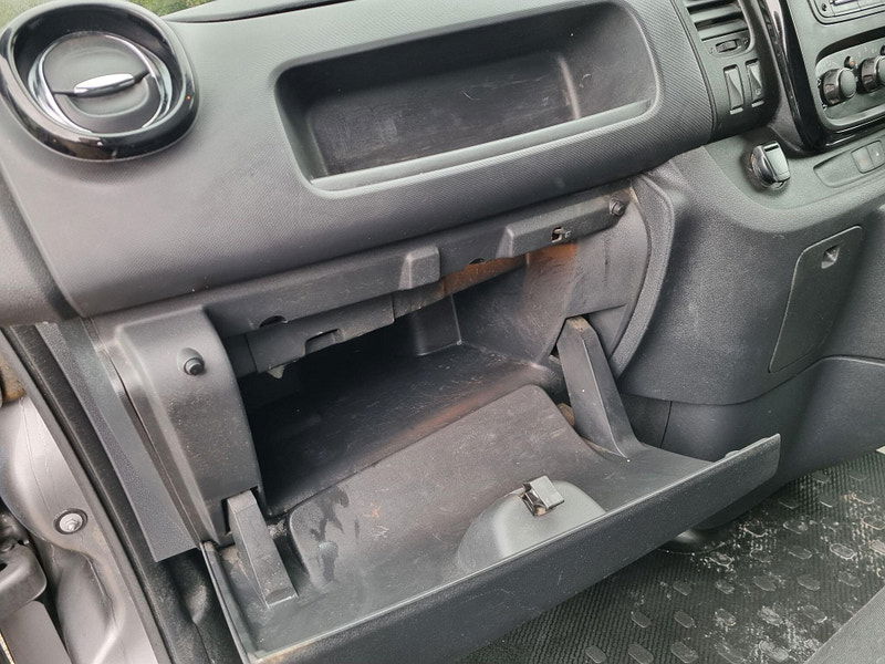 Vauxhall Vivaro 1.6 CDTi 2900 BiTurbo ecoTEC Sportive L2 H1 Euro 6 (s/s) 5dr 5dr Manual 2026