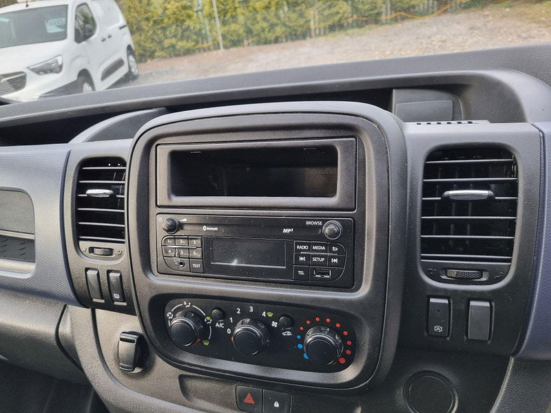 Vauxhall Vivaro 1.6 CDTi 2900 Crew Van L2 H1 Euro 6 (s/s) 5dr (6 Seat) 5dr Manual 2025