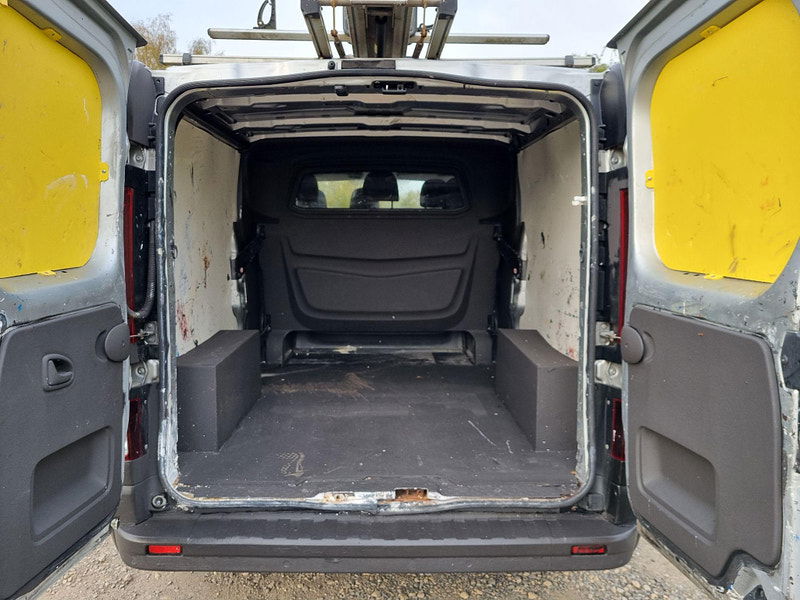 Vauxhall Vivaro 1.6 CDTi 2900 Crew Van L2 H1 Euro 6 (s/s) 5dr (6 Seat) 5dr Manual 2025