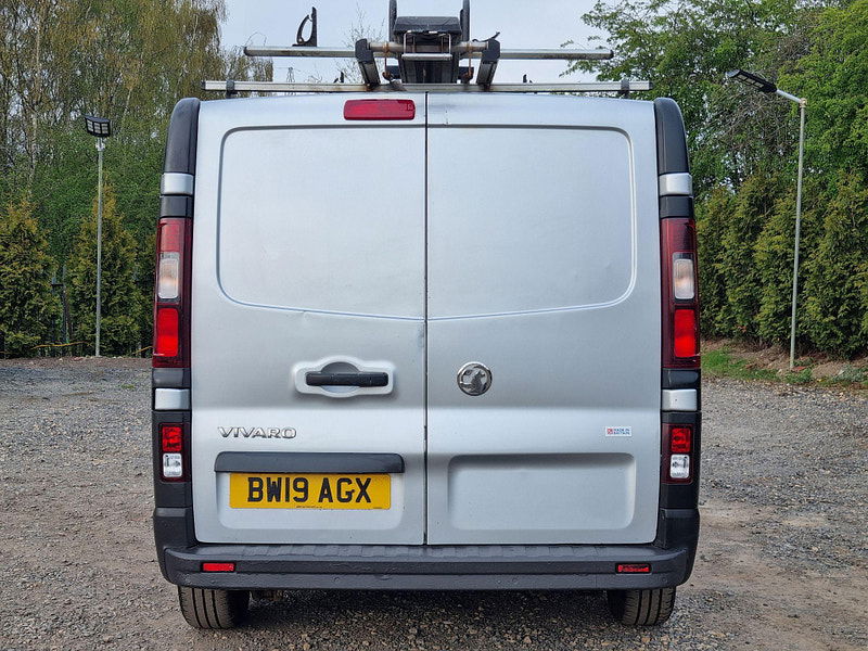 Vauxhall Vivaro 1.6 CDTi 2900 Crew Van L2 H1 Euro 6 (s/s) 5dr (6 Seat) 5dr Manual 2025