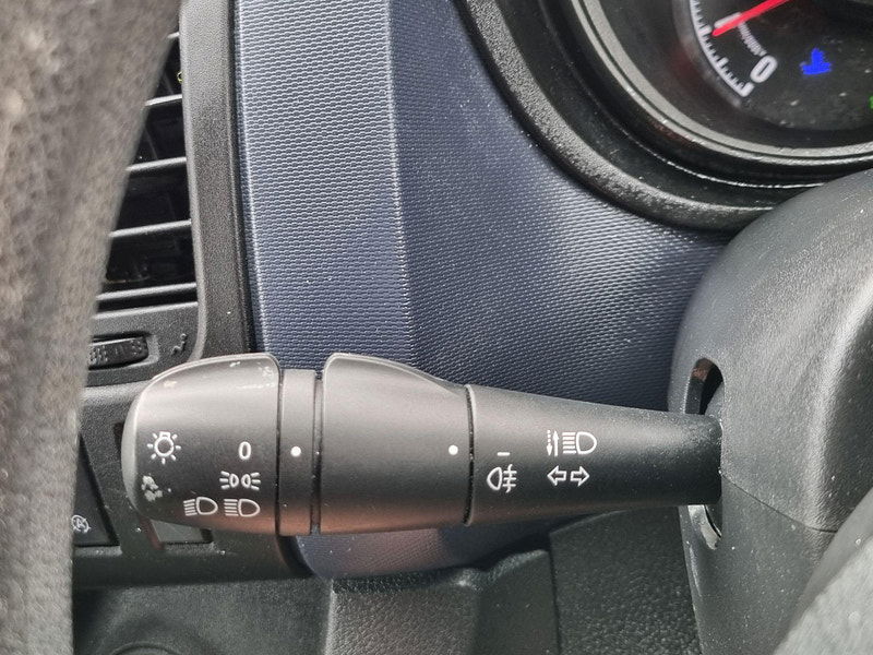 Vauxhall Vivaro 1.6 CDTi 2900 Crew Van L2 H1 Euro 6 (s/s) 5dr (6 Seat) 5dr Manual 2025