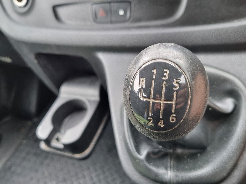 Vauxhall Vivaro 1.6 CDTi 2900 Crew Van L2 H1 Euro 6 (s/s) 5dr (6 Seat) 5dr Manual 2025