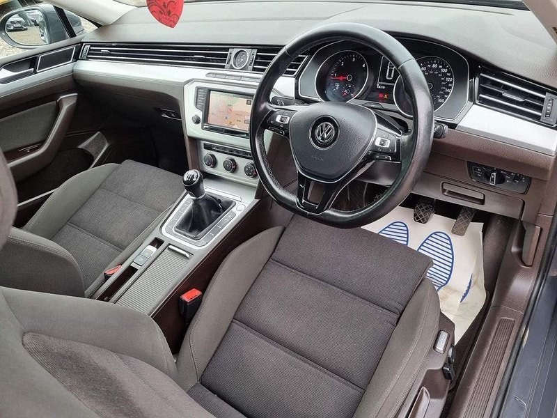 Volkswagen Passat 2.0 TDI BlueMotion Tech SE Business Euro 6 (s/s) 5dr 5dr Manual 2024