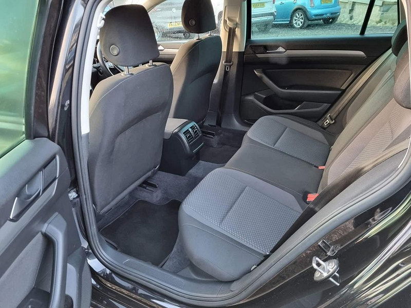 Volkswagen Passat 2.0 TDI S Euro 6 (s/s) 5dr 5dr Manual 2025