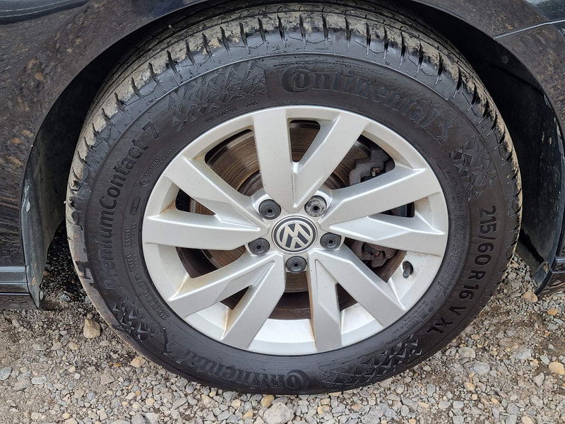 Volkswagen Passat 2.0 TDI S Euro 6 (s/s) 5dr 5dr Manual 2025