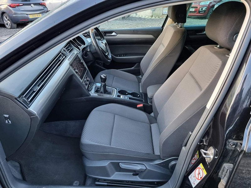 Volkswagen Passat 2.0 TDI S Euro 6 (s/s) 5dr 5dr Manual 2025